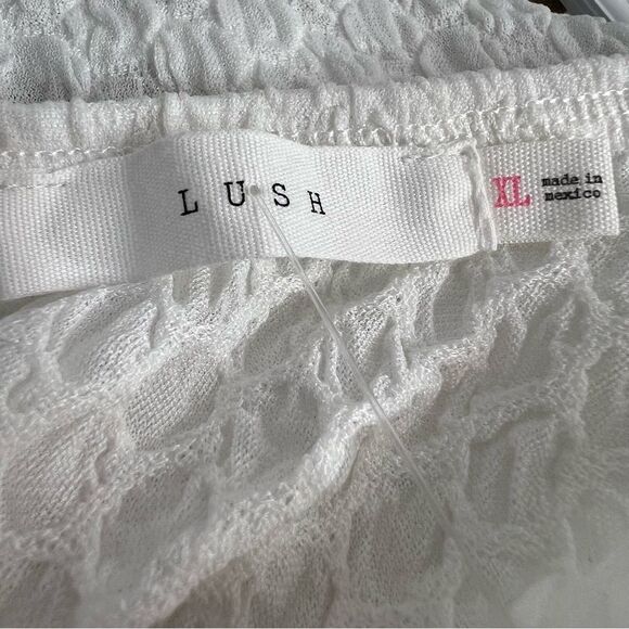 Lush Cropped Sweetheart Top Womens XL Ivory Cream Puffed Sleeve Textured Stretch - Picture 3 of 6